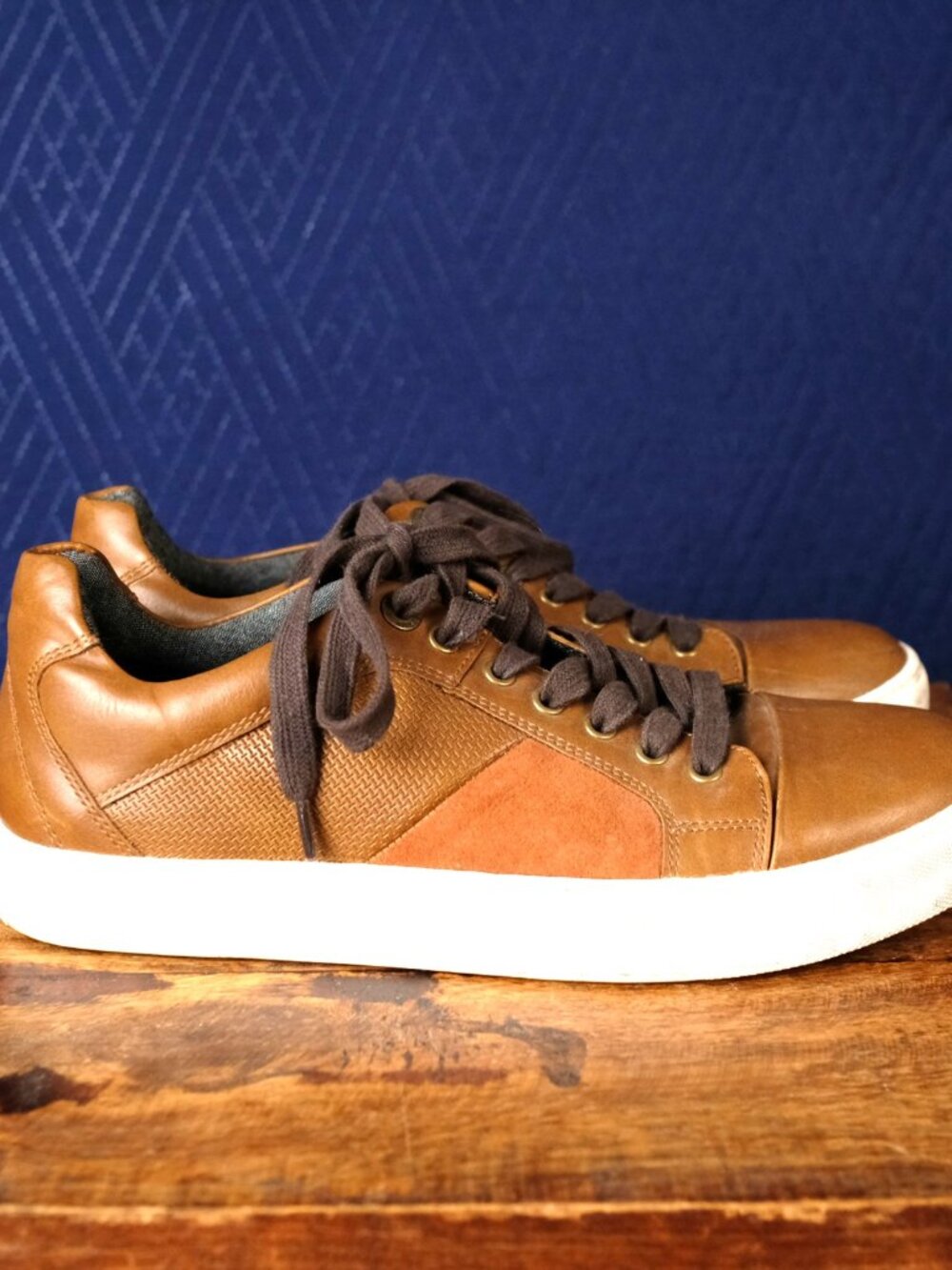 Steve Madden Mens Leather Sneakers 7 Tan Cognac Low Top Lace Up w Box